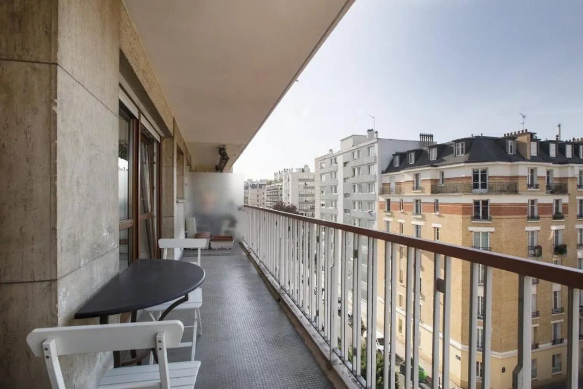 Апартаменты Elegant Appt In Paris- Cozy & Bright  Париж